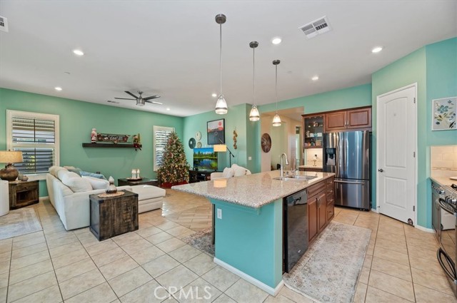 Detail Gallery Image 16 of 62 For 1394 via La Presa, Hemet,  CA 92545 - 2 Beds | 2 Baths