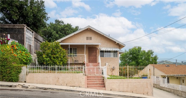 Detail Gallery Image 2 of 36 For 4769 Academy St, Los Angeles,  CA 90032 - 3 Beds | 1/1 Baths