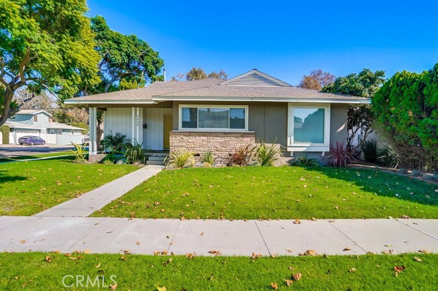 2658 Petaluma Ave, Long Beach, CA 90815