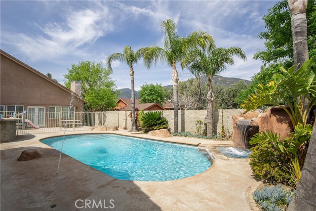 Image 2 for 6393 Olive Ave, San Bernardino, CA 92407