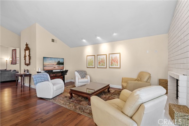 Detail Gallery Image 14 of 41 For 30 Arboles, Irvine,  CA 92612 - 3 Beds | 6 Baths