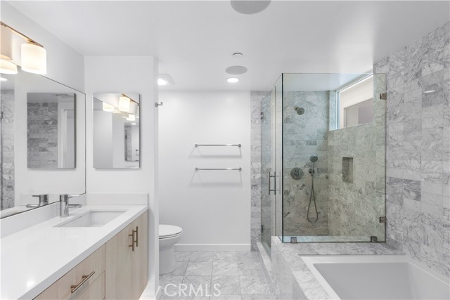 Detail Gallery Image 33 of 58 For 6566 W 85th Pl, Westchester,  CA 90045 - 3 Beds | 3 Baths