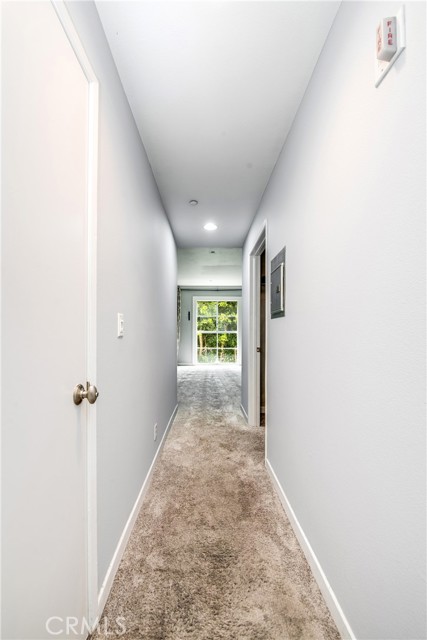 1401 S Bentley Avenue, Los Angeles CA: https://media.crmls.org/medias/2a77ba2b-b78f-4c1d-aea8-360b93288343.jpg