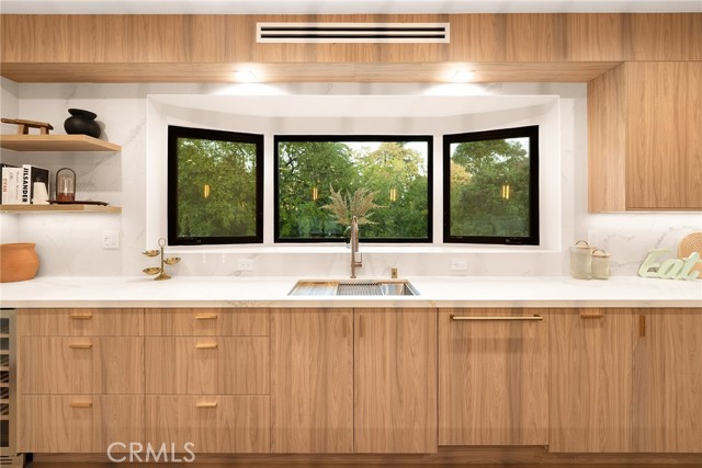 Image 33 of 75 For 775 Linda Vista