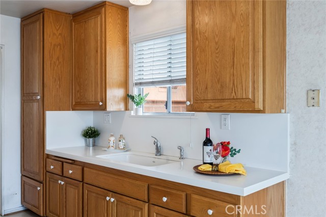 Detail Gallery Image 12 of 34 For 8120 E Woodson Street, Long Beach,  CA 90808 - 3 Beds | 1/1 Baths