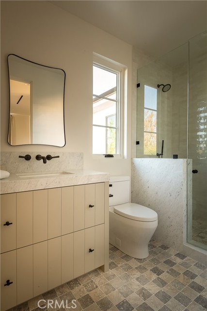 Detail Gallery Image 31 of 50 For 4748 Noble Ave, Sherman Oaks,  CA 91403 - 5 Beds | 5/1 Baths