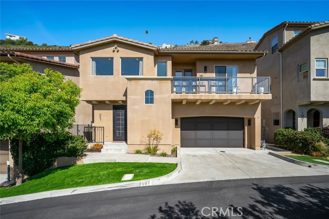 Detail Gallery Image 1 of 29 For 997 Canyon Lane, Pismo Beach,  CA 93449 - 3 Beds | 2 Baths
