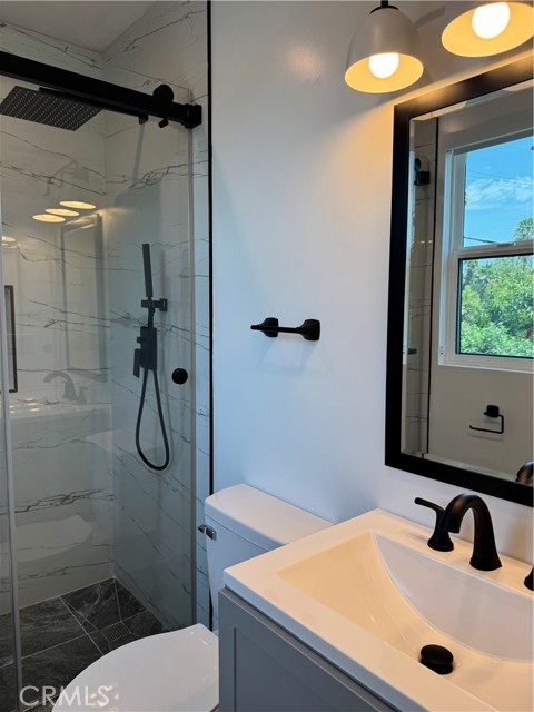 17457 Bullock Street, Encino CA: https://media.crmls.org/medias/2a7ba513-9e6d-42be-b88e-19adbf8b352f.jpg