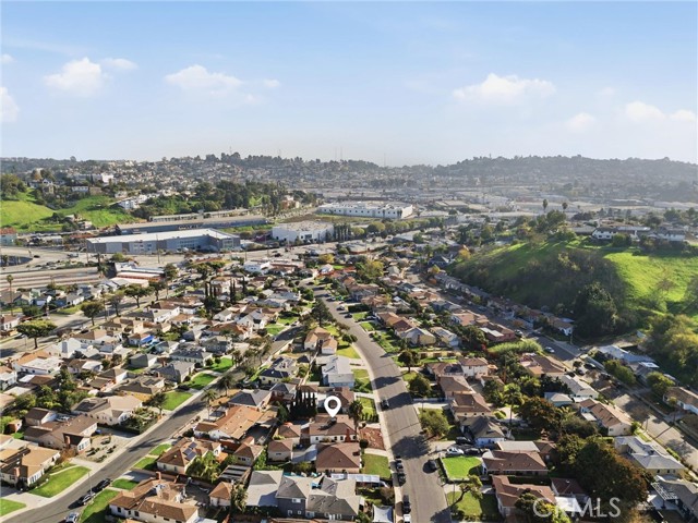 2106 Mcpherson Avenue, Los Angeles CA: https://media.crmls.org/medias/2a7c0423-10e8-4b92-abbc-ff0fa61fa830.jpg