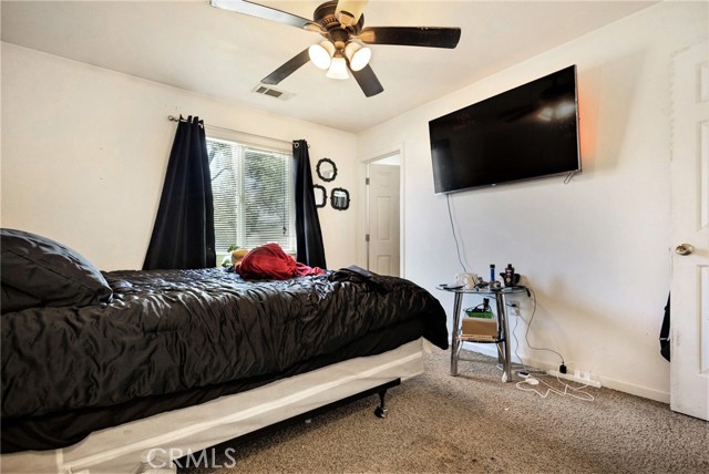 Detail Gallery Image 21 of 54 For 1175 Le Brun Ln #B,  Redding,  CA 96002 - 6 Beds | 4 Baths