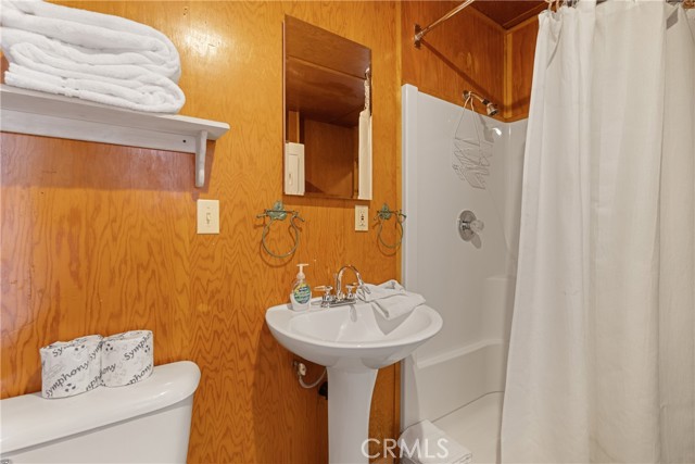 Detail Gallery Image 15 of 22 For 1005 Nana Ave, Big Bear City,  CA 92314 - 2 Beds | 2 Baths