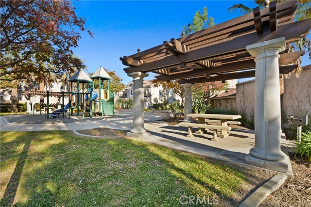 Detail Gallery Image 4 of 8 For 11450 Church #61, Rancho Cucamonga,  CA 91730 - 3 Beds | 2/1 Baths