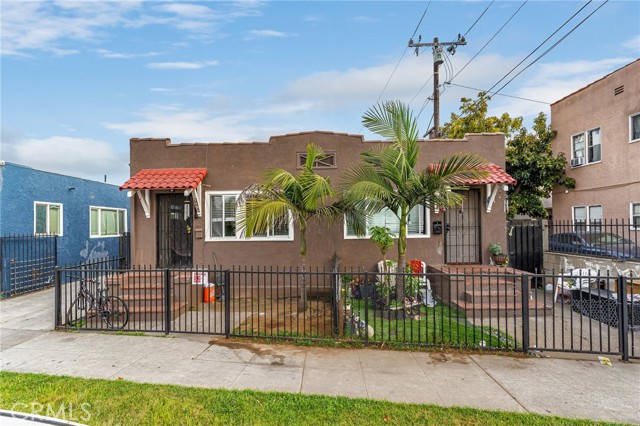 Detail Gallery Image 1 of 54 For 1120 1124 E Hellman St, Long Beach,  CA 90813 - – Beds | – Baths