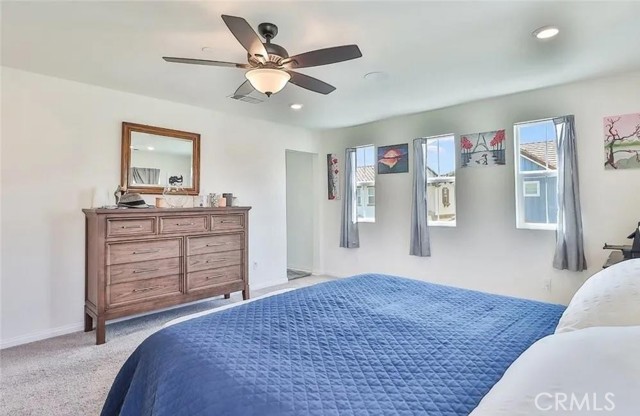 17025 Zion Drive, Canyon Country CA: https://media.crmls.org/medias/2a7dafc3-d9af-44c4-bd88-314863ec7d4f.jpg