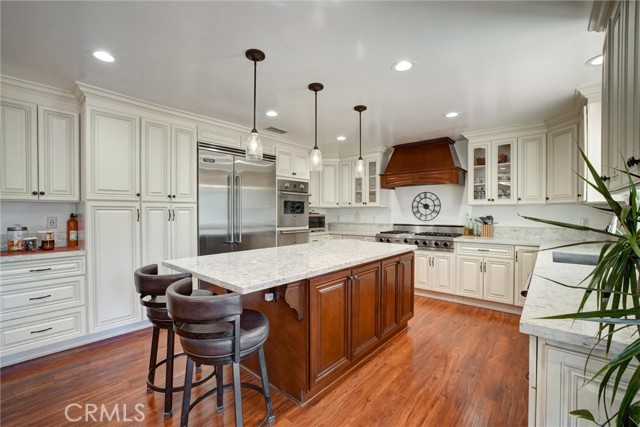 Detail Gallery Image 9 of 49 For 20412 Tulsa St, Chatsworth,  CA 91311 - 5 Beds | 4/1 Baths