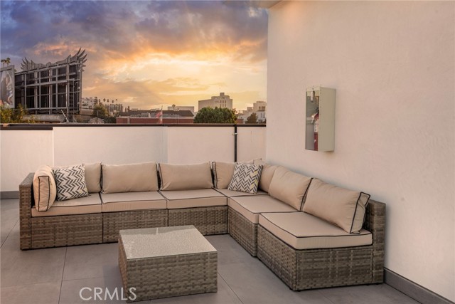 109 N Westlake Avenue, Los Angeles CA: https://media.crmls.org/medias/2a7ffd3d-fe55-4f72-8023-8eed464a8b09.jpg