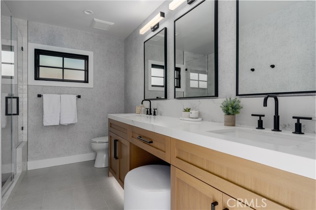 Detail Gallery Image 18 of 20 For 107 via Koron, Newport Beach,  CA 92663 - 4 Beds | 2/1 Baths