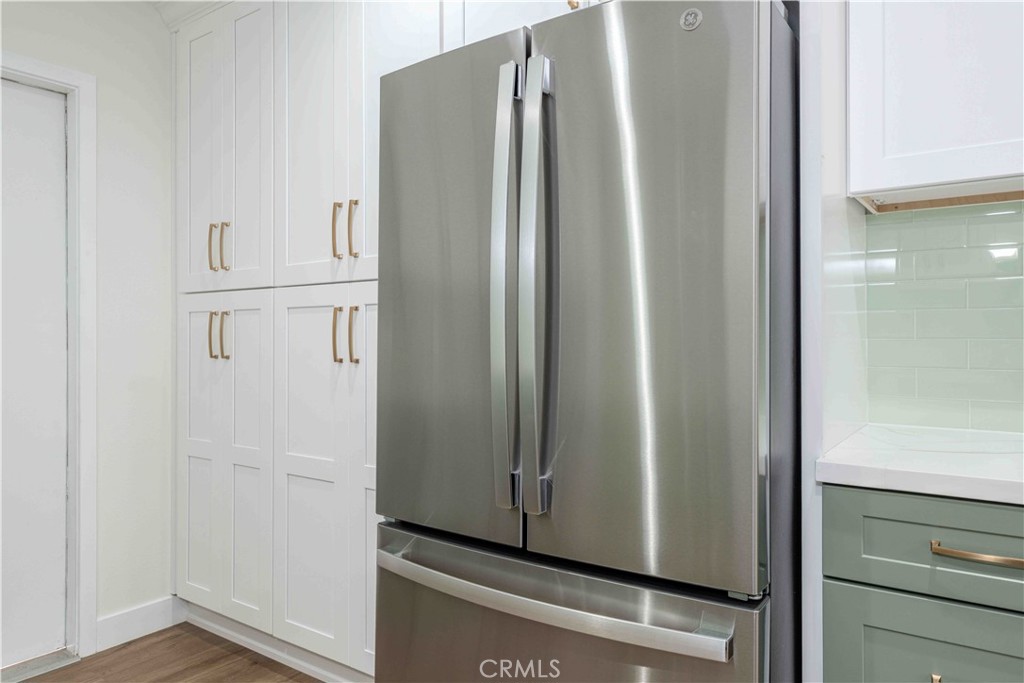 MLS #OC25280398 image #11