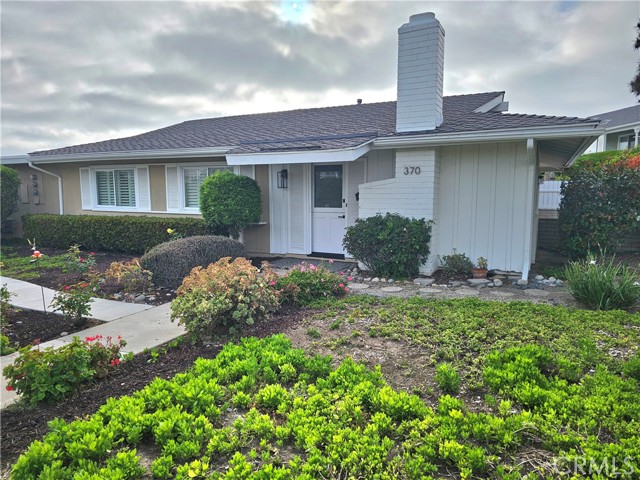 370 Camino San Clemente, San Clemente CA: https://media.crmls.org/medias/2a8151db-aba8-4e91-993a-daba72c2e923.jpg