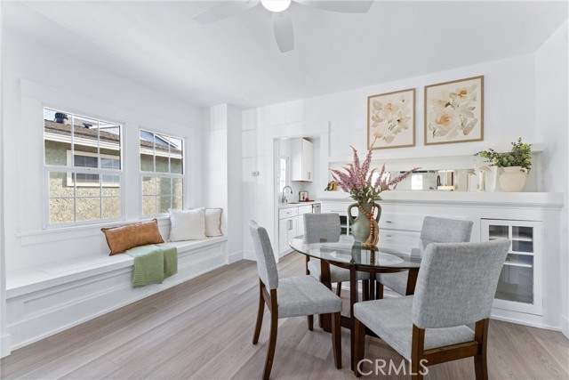 765 Loma Avenue, Long Beach CA: https://media.crmls.org/medias/2a8167dd-6e55-4b03-9ec5-bb3a3fec3333.jpg