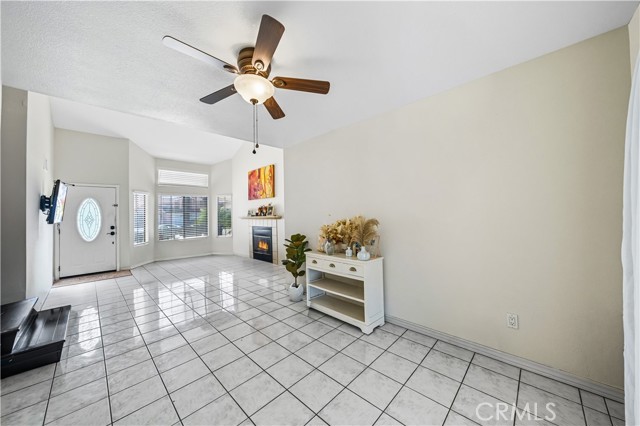 Detail Gallery Image 15 of 31 For 39785 Knollridge Dr, Temecula,  CA 92591 - 4 Beds | 2/1 Baths