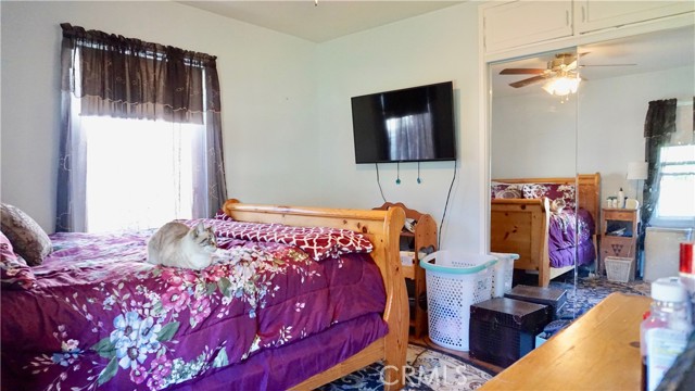 Detail Gallery Image 22 of 48 For 2213 N Valley St, Burbank,  CA 91505 - 3 Beds | 1 Baths