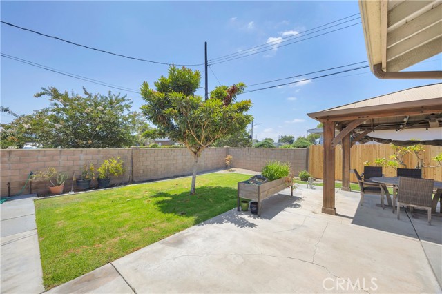 Detail Gallery Image 27 of 31 For 1521 S Dallas Dr, Anaheim,  CA 92804 - 3 Beds | 2/1 Baths
