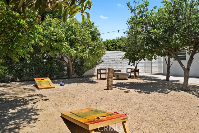 Detail Gallery Image 24 of 26 For 2214 Edna Dr, Santa Ana,  CA 92706 - 4 Beds | 3 Baths