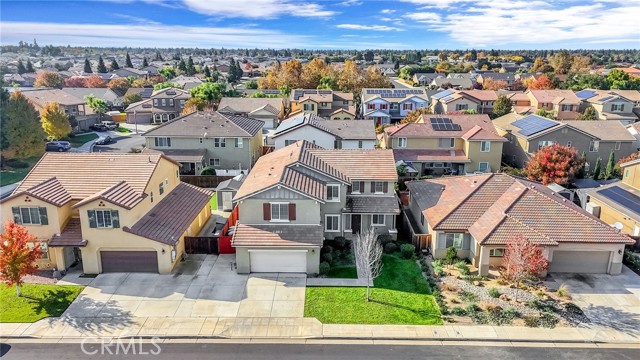 Detail Gallery Image 2 of 49 For 1776 Whiteash, Clovis,  CA 93619 - 4 Beds | 4 Baths