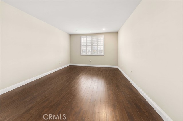 Detail Gallery Image 31 of 53 For 11218 Camarillo St #404,  Toluca Lake,  CA 91602 - 3 Beds | 3 Baths