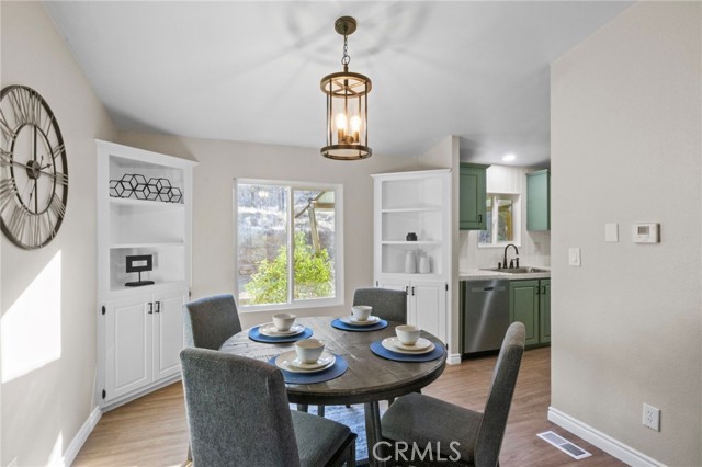 27255 Vista Avenue, Perris CA: https://media.crmls.org/medias/2a851256-bfe3-49b1-bf7e-8b36595f5d05.jpg