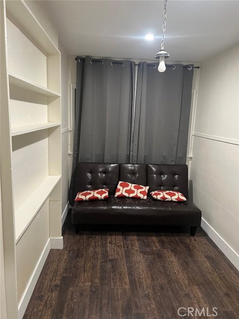 Detail Gallery Image 5 of 22 For 1205 W 57th, Los Angeles,  CA 90037 - 3 Beds | 2 Baths