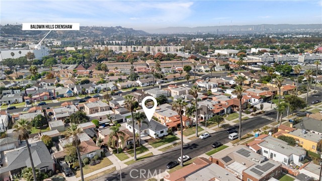3945 S Norton Avenue, Los Angeles CA: https://media.crmls.org/medias/2a85f286-bd8a-4d7f-a65e-679aa4df32c0.jpg