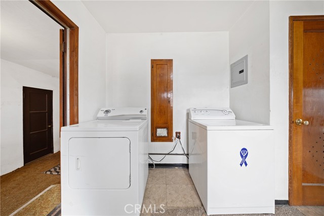 725 Michigan Avenue, Beaumont CA: https://media.crmls.org/medias/2a85fa7e-9608-4b85-8b2d-8fca83e24e37.jpg