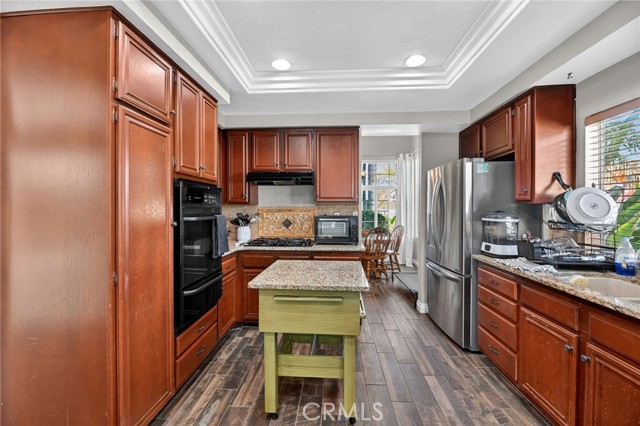 Detail Gallery Image 14 of 55 For 27536 Swallow Ct, Temecula,  CA 92591 - 3 Beds | 2/1 Baths