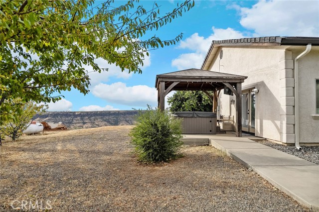 4541 Skyway, Paradise CA: https://media.crmls.org/medias/2a86866b-e8e3-493b-a329-357d3183cbdb.jpg