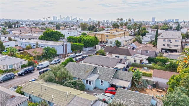 Detail Gallery Image 5 of 6 For 1269 N Harvard Bld, Los Angeles,  CA 90029 - 2 Beds | 1 Baths