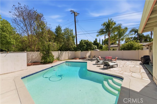 Detail Gallery Image 28 of 33 For 6254 Etiwanda Ave, Tarzana,  CA 91335 - 3 Beds | 2 Baths