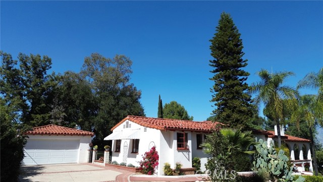 Detail Gallery Image 8 of 69 For 1804 Valle Vista, Redlands,  CA 92373 - 6 Beds | 4/1 Baths