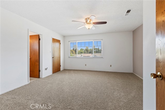 3355 San Fernando Court, Merced CA: https://media.crmls.org/medias/2a889529-cda9-4129-925b-975d355bf41a.jpg