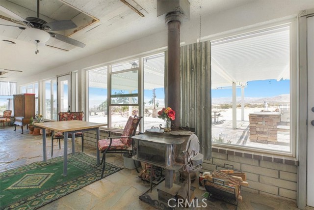 61975 La Brisa Drive, Joshua Tree CA: https://media.crmls.org/medias/2a8ae1a1-5352-4be1-be76-88629cfcb893.jpg