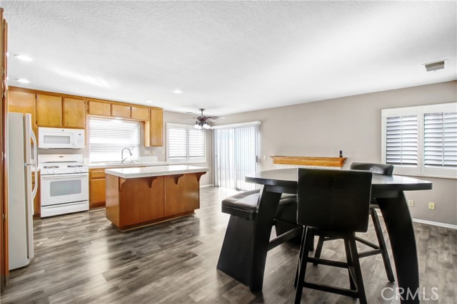 Detail Gallery Image 8 of 20 For 1049 Olympic Ave, Banning,  CA 92220 - 3 Beds | 2/1 Baths