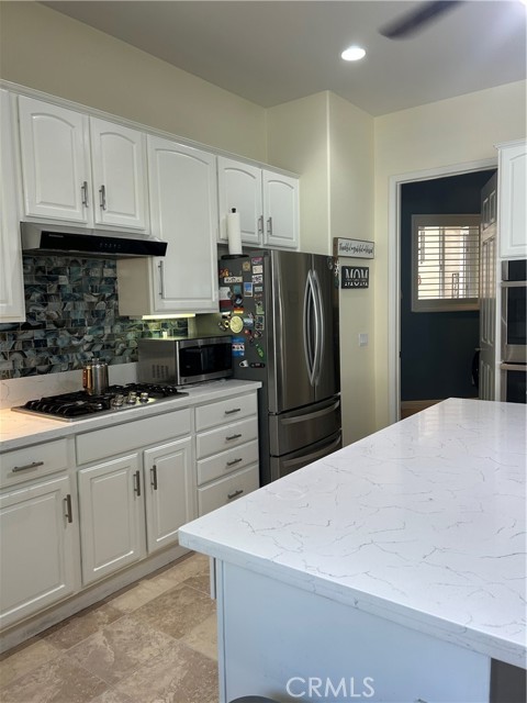 Detail Gallery Image 12 of 33 For 1583 Turnberry Ct, Beaumont,  CA 92223 - 2 Beds | 2 Baths