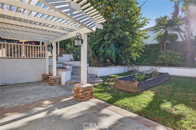 Detail Gallery Image 25 of 25 For 26332 Esmeralda Cir, Mission Viejo,  CA 92691 - 4 Beds | 3 Baths