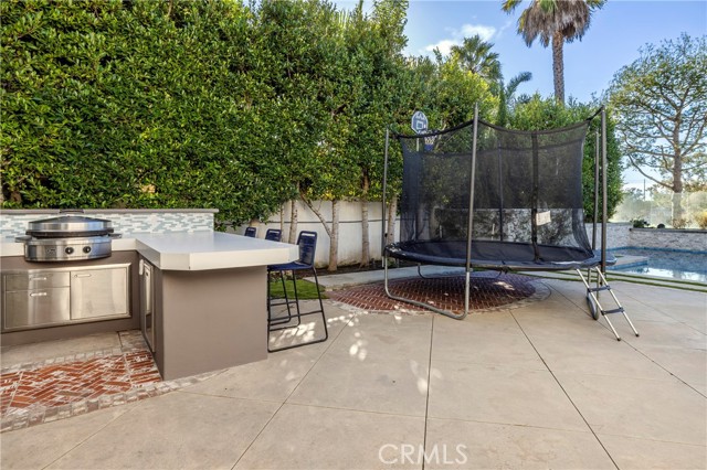 Detail Gallery Image 28 of 32 For 19531 Peninsula, Huntington Beach,  CA 92648 - 4 Beds | 3/1 Baths