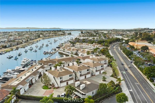 Detail Gallery Image 29 of 31 For 1030 Bayside Cove #702,  Newport Beach,  CA 92660 - 2 Beds | 2 Baths