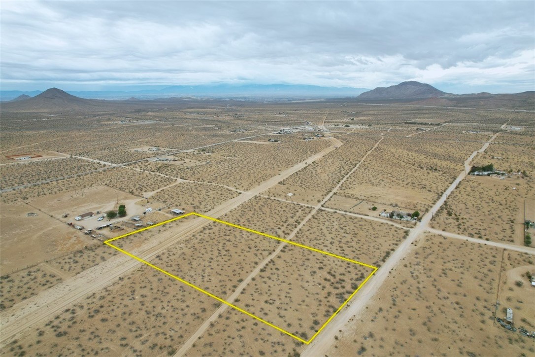 0 Colusa Road, Apple Valley, California 92307, ,Land,For Sale,0 Colusa Road,CRHD23213143