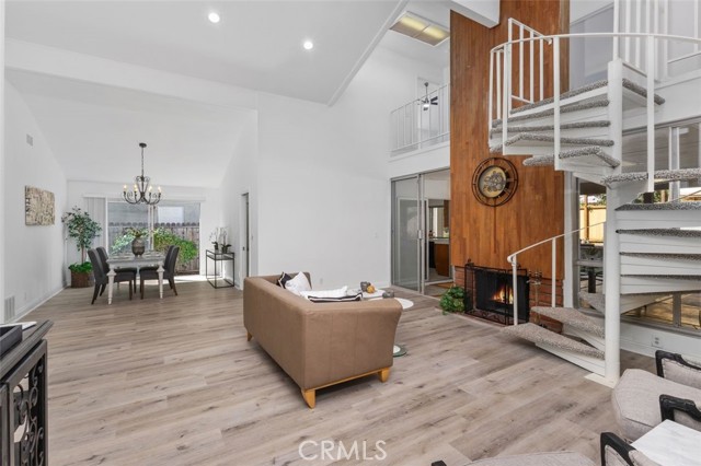 Detail Gallery Image 5 of 46 For 1691 Green Meadow Ave, Tustin,  CA 92780 - 6 Beds | 4 Baths