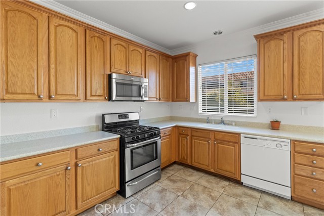 37707 Tamarind Court, Palmdale CA: https://media.crmls.org/medias/2a910cd6-8dde-465b-b9f5-a3cf3d262e9a.jpg
