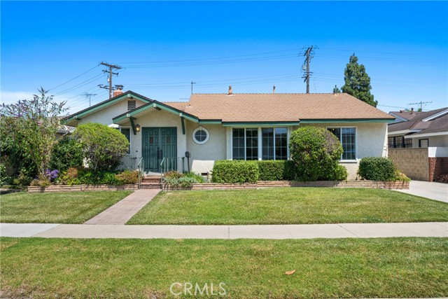 Detail Gallery Image 1 of 26 For 3048 Knoxville Ave, Long Beach,  CA 90808 - 3 Beds | 1/1 Baths